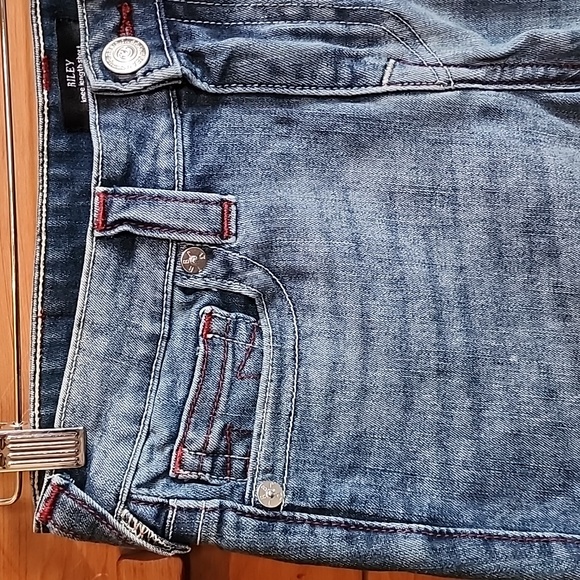 NWOT True Religion: Riley Big T Knee Short, Hawthorn Blossom, Women's 29 - Picture 2 of 9